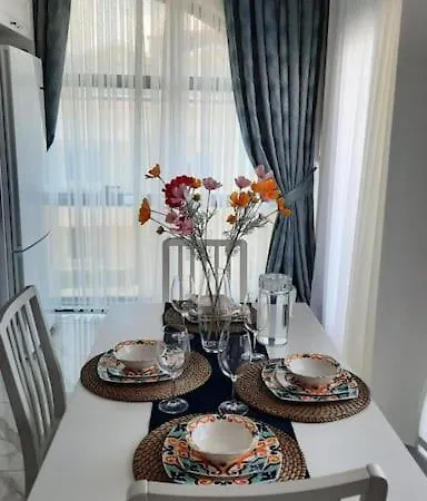 Gem Chic 2 - Br Алания